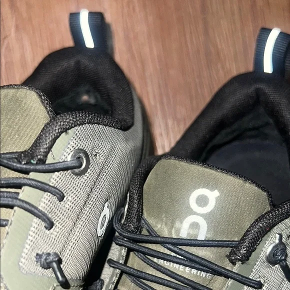 On Running Athletic Shoes Black and Green with CloudTec waterproof - Picture 3 of 3